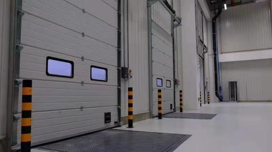 comprar 0.4mm Puertas seccionales industriales de acero galvanizado RAL9006 / RAL9002 Color online manufacture