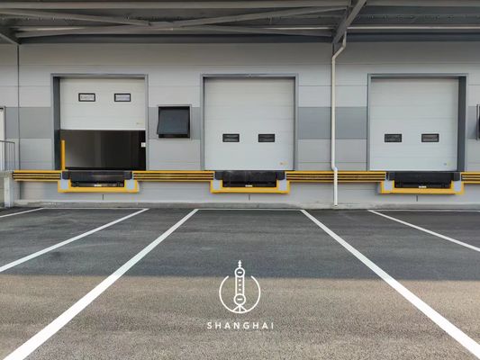 comprar Automático de aislamiento térmico de metal de acero pintado placa exterior seccional deslizante de elevación puerta superior online manufacture