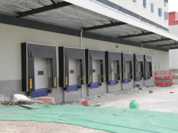Rampa de elevación de muelle de nivel de muelle hidráulico personalizado para logística y almacenamiento