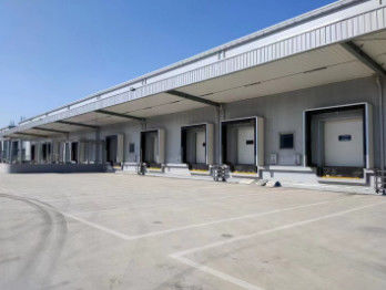 ISO 9001 Nivelador de muelle hidráulico gris 6800kg Muelle de carga de nivel de camión