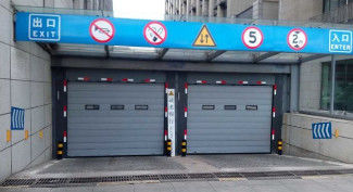Puerta en espiral de alta velocidad personalizable Puerta de entrada y salida del estacionamiento