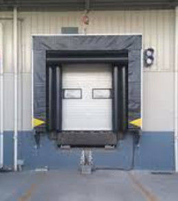 2000*2000*500 mm Tamaño de plataforma Nivelador de muelles Carga dinámica 6800kg/ Carga estática 13600kg Y espesor de labio de 16 mm para carga en almacén