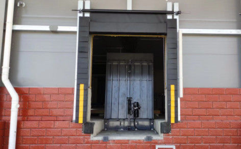 Nivelador de muelle vertical de carga hidráulica para plataformas de almacenamiento en frío