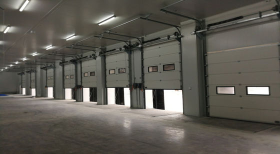 Puertas de garaje industriales Soluciones personalizadas duraderas y seguras